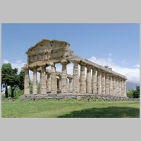 Paestum, Athena-Tempel, photo Berthold Werner, Wikipedia.jpg